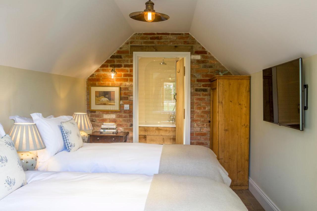 The Cowsheds Villa Brinkworth Exterior foto